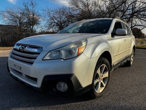Used 2013 Subaru Outback 2.5i Premium image 2