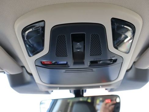 Certified 2025 Subaru Outback Limited w/ Popular Package #2 image 32