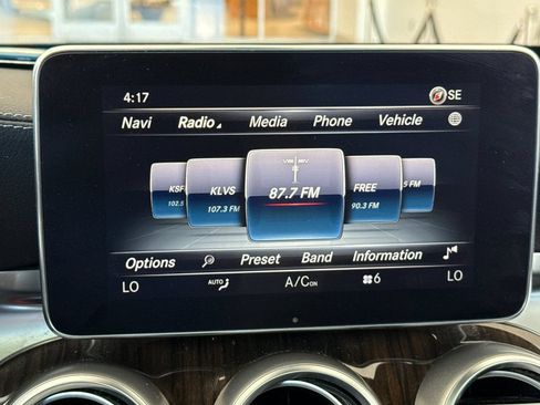 Used 2017 Mercedes-Benz GLC 300 4MATIC image 23