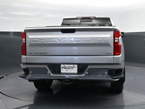 Used 2019 Chevrolet Silverado 1500 LTZ w/ LTZ Plus Package image 6