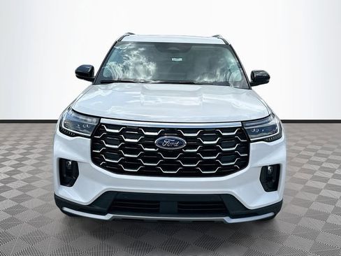 New 2026 Ford Explorer Platinum AWD/4WD image 2