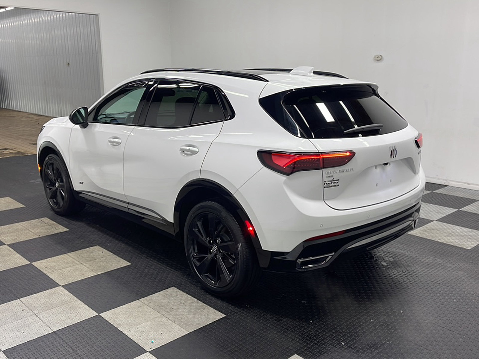 Used 2025 Buick Envision Sport Touring AWD/4WD image 17