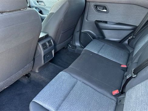 Used 2023 Nissan Rogue SV image 13