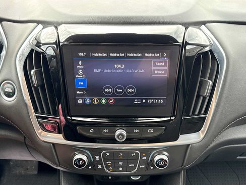 Used 2023 Chevrolet Traverse LT FWD image 28