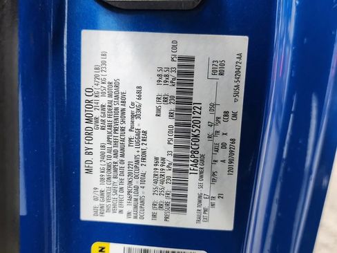 Used 2019 Ford Mustang GT w/ Black Accent Package RWD image 38