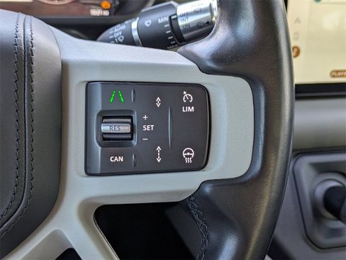 Used 2020 Land Rover Defender 110 HSE image 27