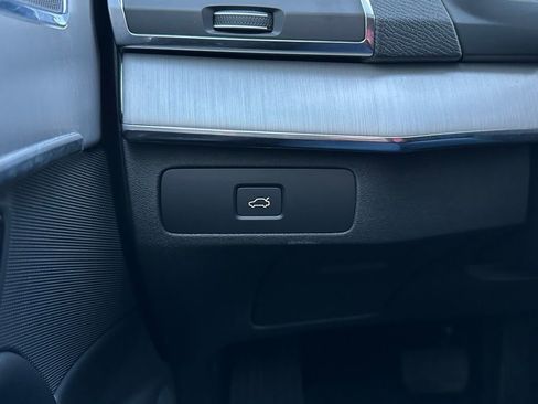 Used 2023 Volvo XC90 B5 Core w/ Protection Package Premier image 34