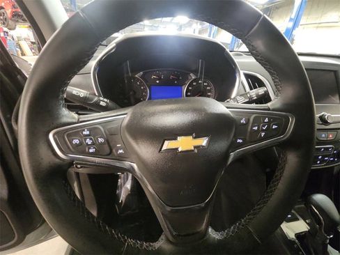 Certified 2024 Chevrolet Equinox LT w/ LPO, Floor Liner Package image 15