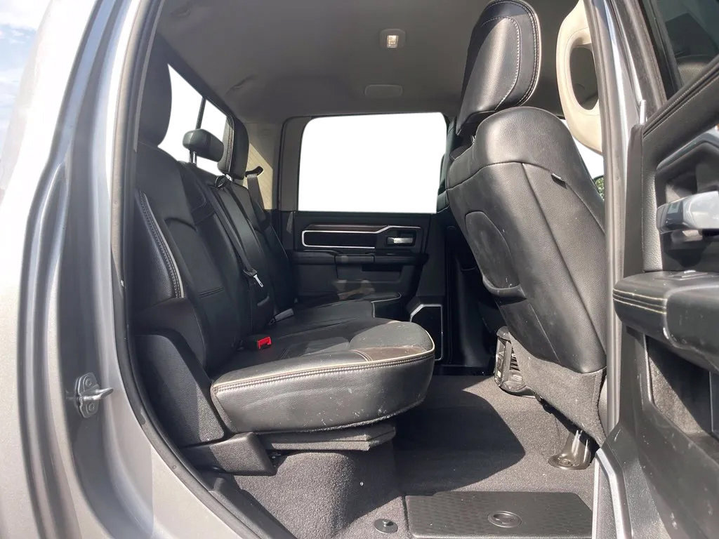 Used 2024 RAM 2500 Laramie AWD/4WD image 21