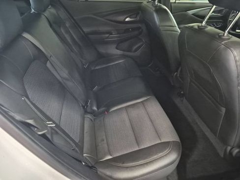 Used 2024 Buick Envista Preferred w/ Convenience I Package FWD image 32