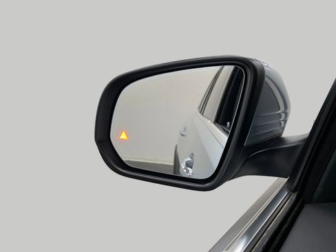 Certified 2025 Mercedes-Benz GLS 450 4MATIC image 21