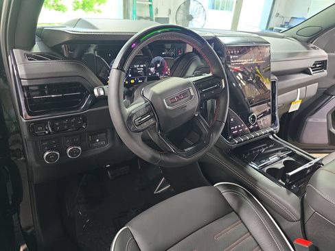 New 2026 GMC Yukon AT4 Ultimate AWD/4WD image 16