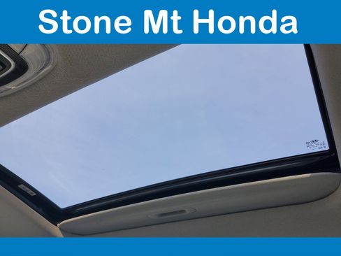 Used 2024 Hyundai Elantra Limited image 36