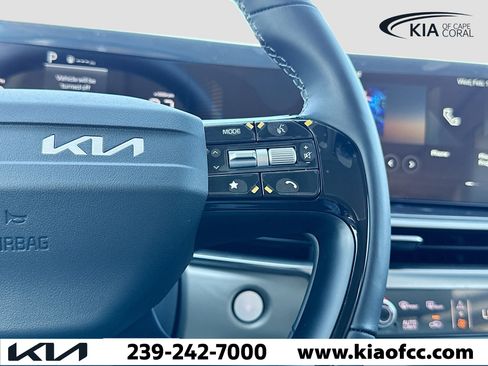 New 2026 Kia Sorento S image 35