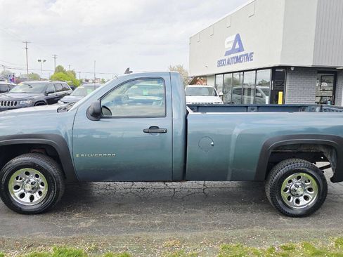 Used 2007 Chevrolet Silverado 1500 W/T RWD image 3