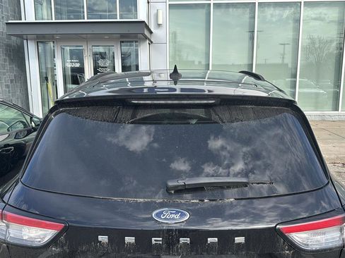 Used 2022 Ford Escape SE w/ SE Sport Appearance Package image 7