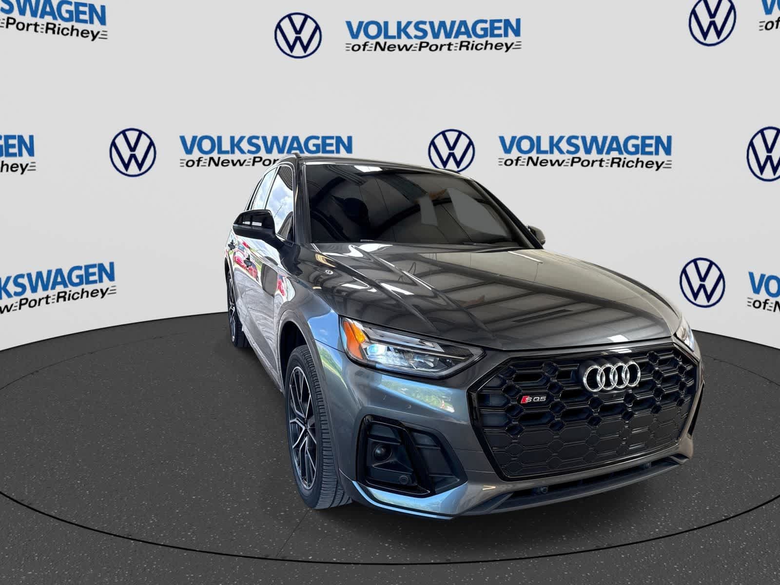 Used 2023 Audi SQ5 Premium Plus w/ Premium Plus Package AWD/4WD image 16