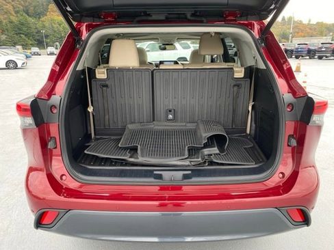 Used 2022 Toyota Highlander Limited image 10