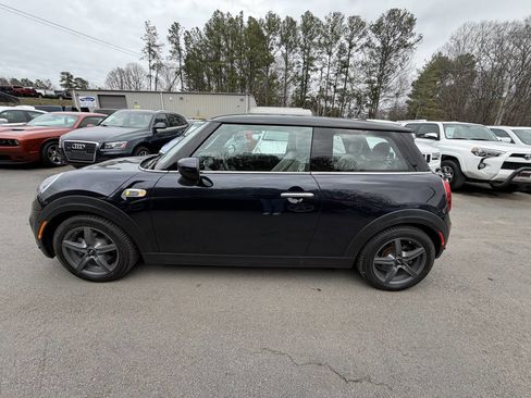 Used 2020 MINI Cooper SE image 11