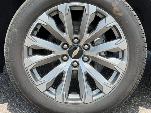 Used 2025 Chevrolet Tahoe High Country w/ Sun And Tow Package AWD/4WD image 8