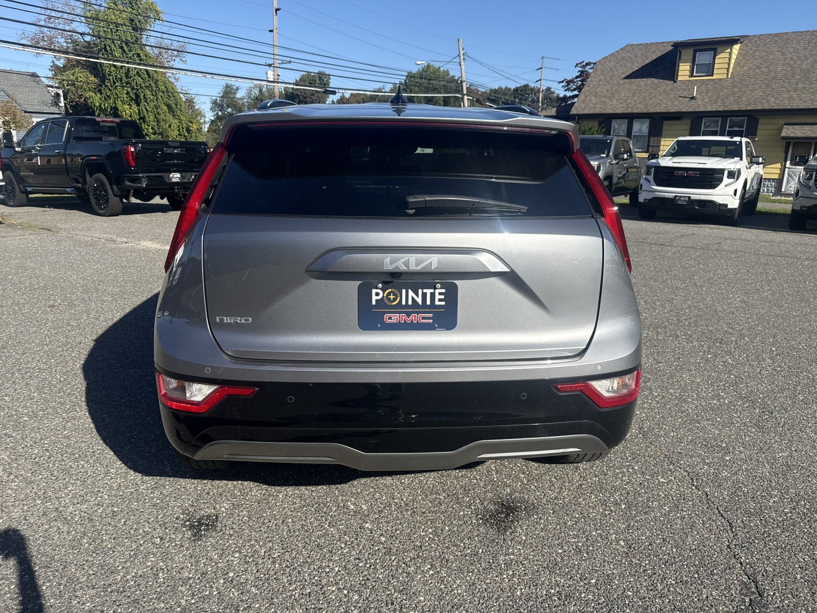 Used 2023 Kia Niro Wind w/ Wind Preserve Package FWD image 4