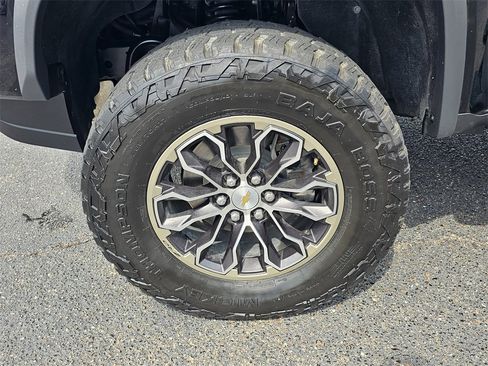 Used 2022 Chevrolet Colorado ZR2 image 29