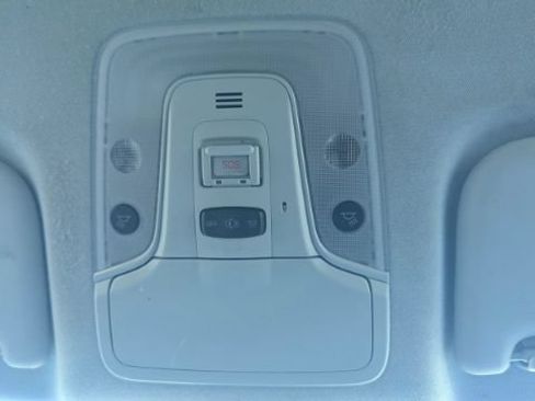 Used 2018 Toyota Prius Prime Advanced FWD image 32