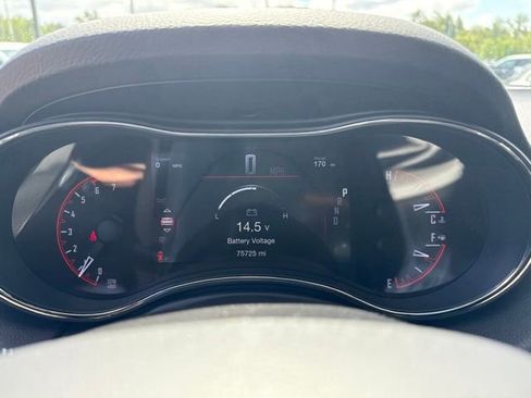 Used 2018 Dodge Durango R/T w/ Blacktop Package AWD/4WD image 25
