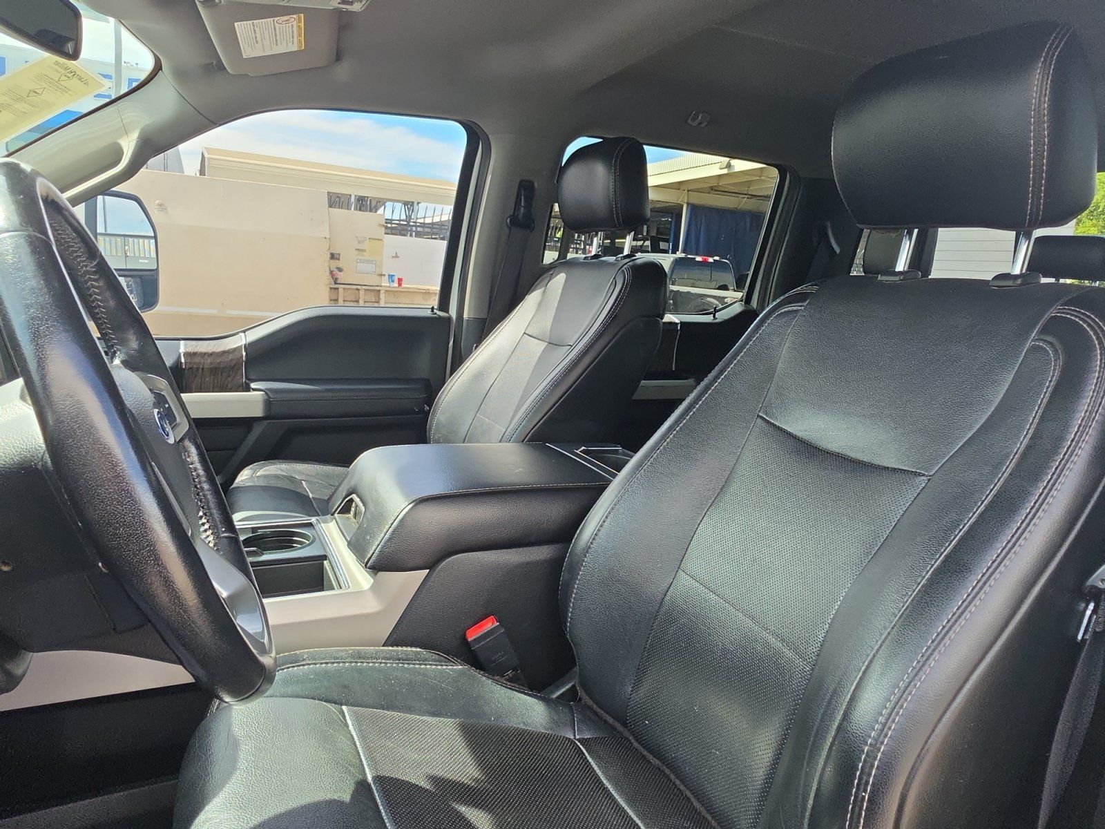 Used 2019 Ford F350 Lariat w/ Lariat Value Package AWD/4WD image 12