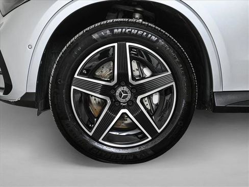 Certified 2025 Mercedes-Benz GLC 300 4MATIC image 25