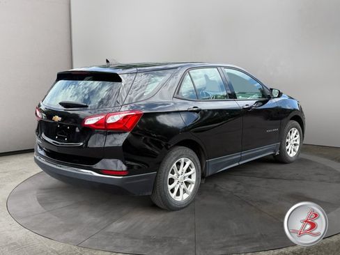 Used 2018 Chevrolet Equinox LS FWD image 7