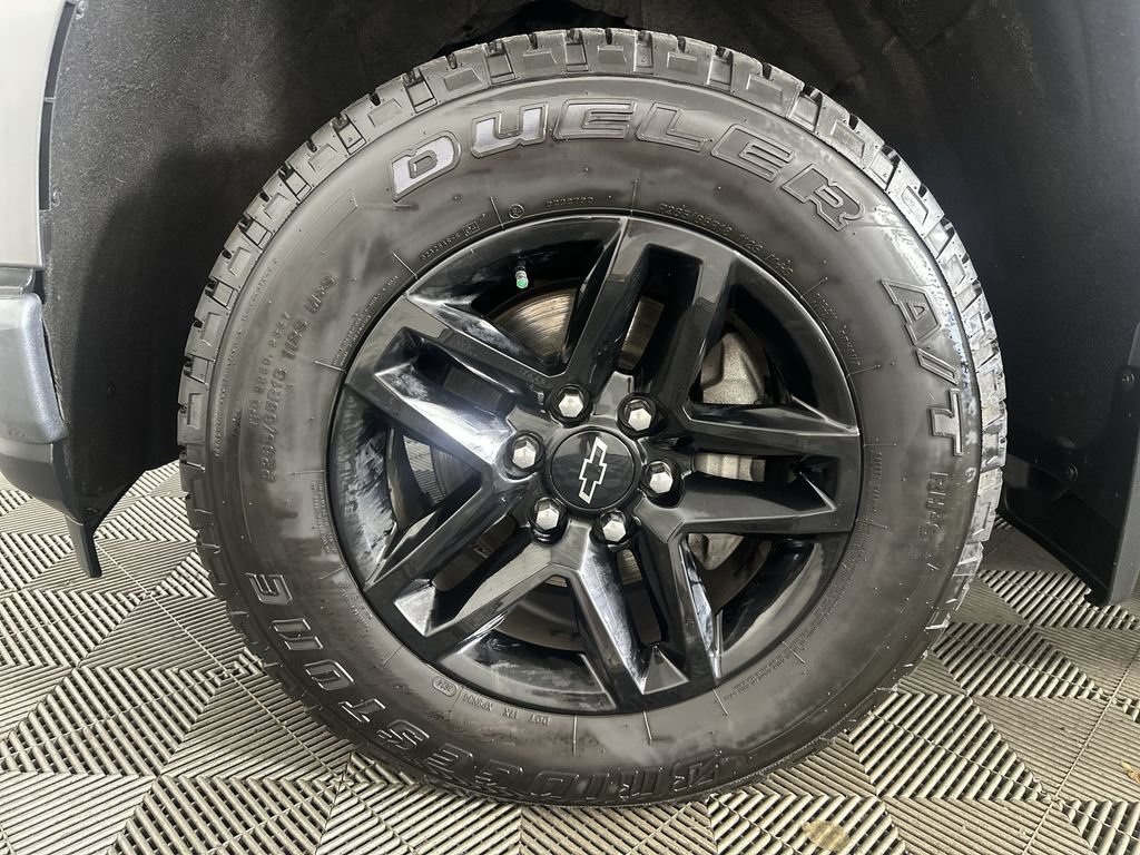 Certified 2019 Chevrolet Silverado 1500 RST AWD/4WD image 35