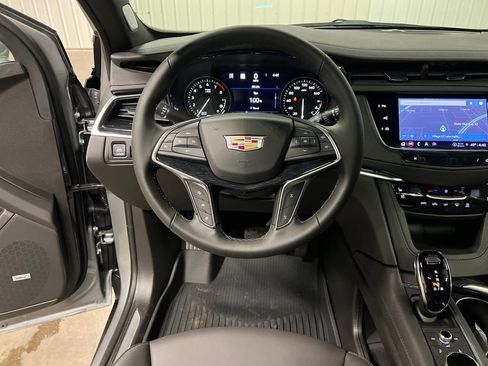 New 2026 Cadillac XT5 Premium Luxury image 18