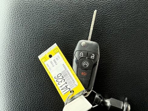 Used 2016 Ford F150 XLT w/ Equipment Group 302A Luxury image 14