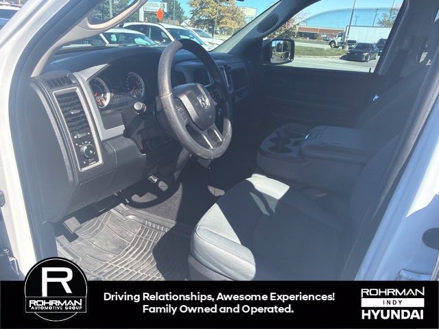 Used 2017 RAM 1500 Express RWD image 13