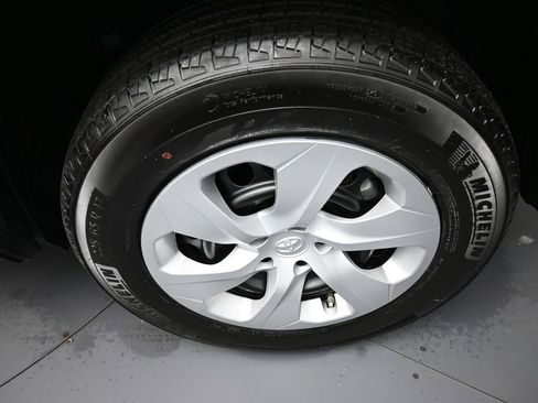 Certified 2025 Toyota RAV4 LE image 15