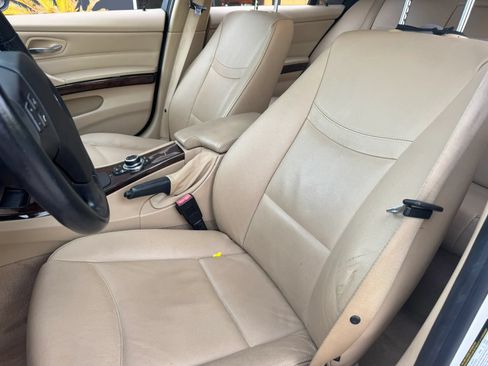 Used 2011 BMW 328i Sedan RWD image 18