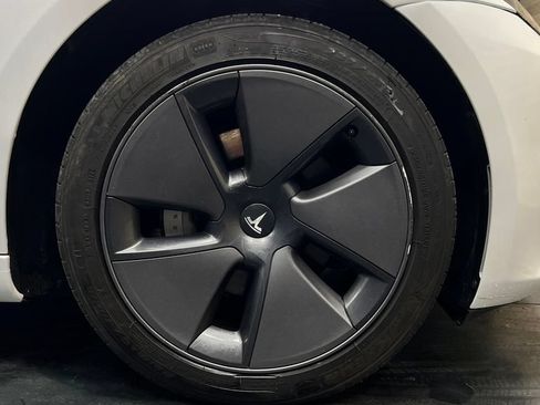 Used 2023 Tesla Model 3 Standard Range RWD image 19