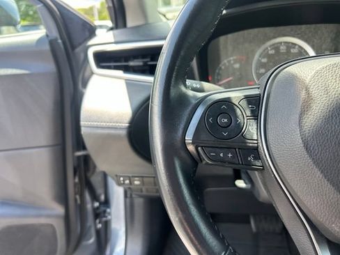 Used 2022 Toyota Corolla Cross LE FWD image 23