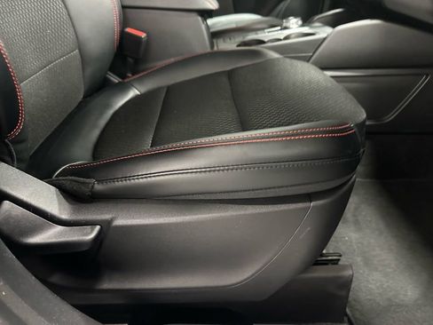 Used 2025 Ford Escape ST-Line image 52