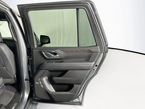 Used 2023 Chevrolet Tahoe Z71 w/ Z71 Off-Road Package AWD/4WD image 33