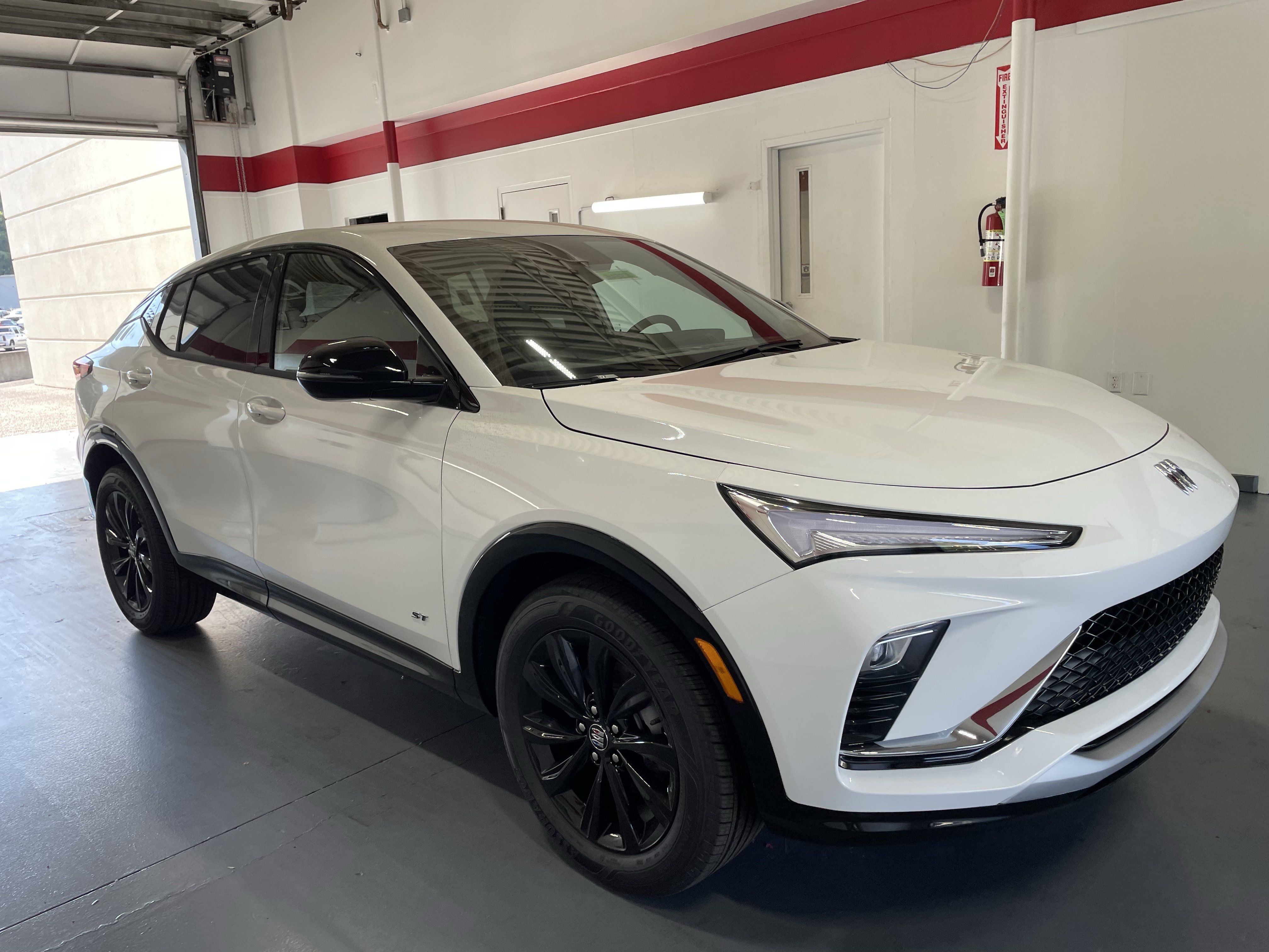 New 2026 Buick Envista Sport Touring w/ Convenience I Package FWD image 3