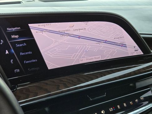 Used 2024 Cadillac Escalade ESV Sport Platinum image 19