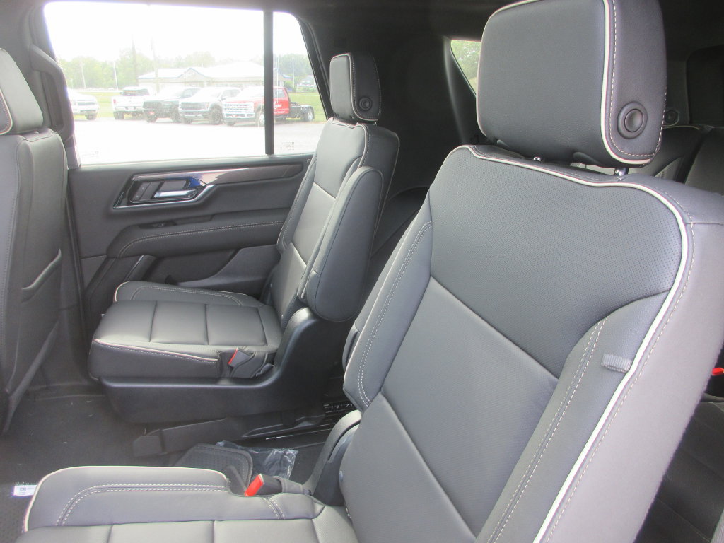 New 2027 GMC Yukon Elevation w/ Technology Package AWD/4WD image 12