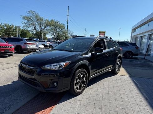 Used 2020 Subaru Crosstrek 2.0i Premium w/ Moonroof Package 2 AWD/4WD image 3