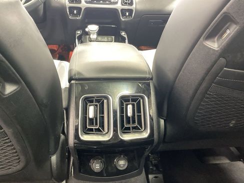 Used 2023 Kia Sorento SX image 23