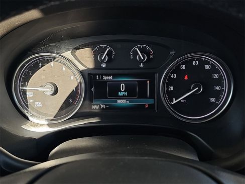 Used 2019 Buick Enclave Essence image 20