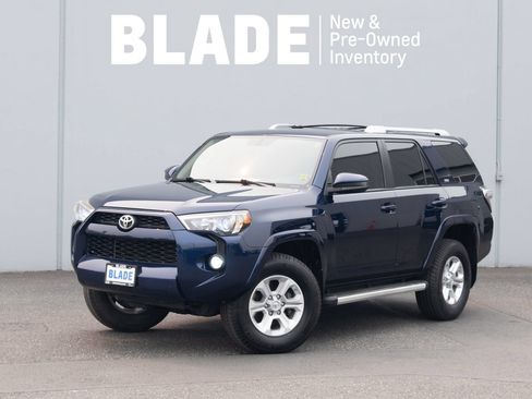 Used 2015 Toyota 4Runner SR5 AWD/4WD image 1