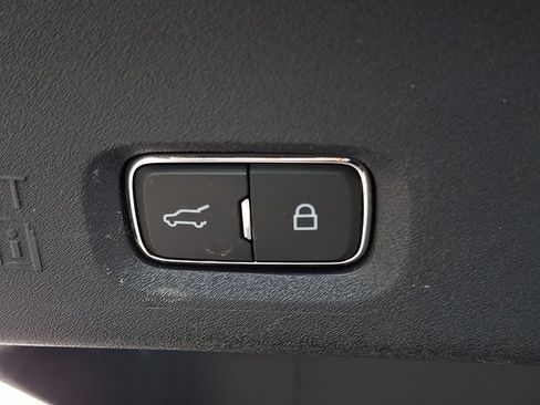 Used 2025 Ford Expedition Platinum AWD/4WD image 26