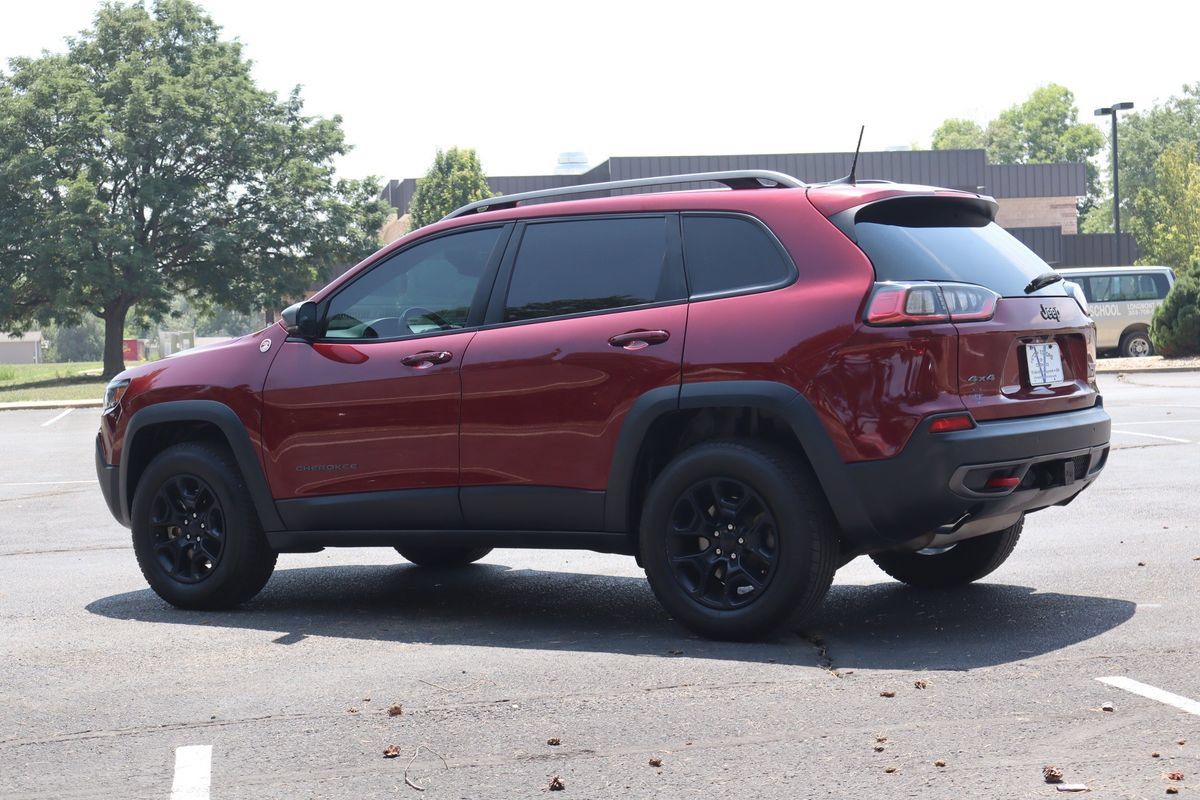 Used 2020 Jeep Cherokee Trailhawk w/ Comfort/Convenience Group AWD/4WD image 7